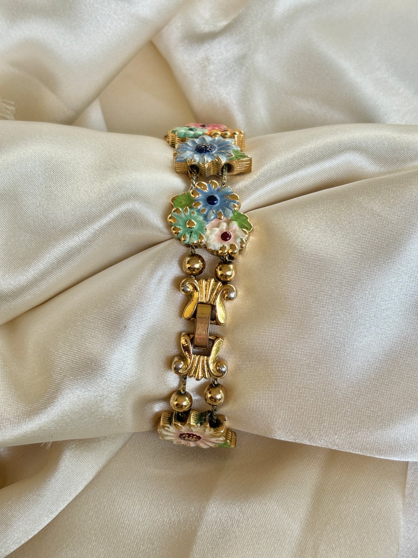 Vintage Flower Charm Watch