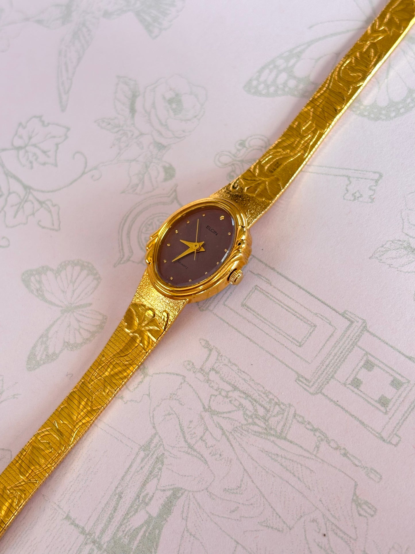 Vintage Floral Engraved Watch With Purple Dial
