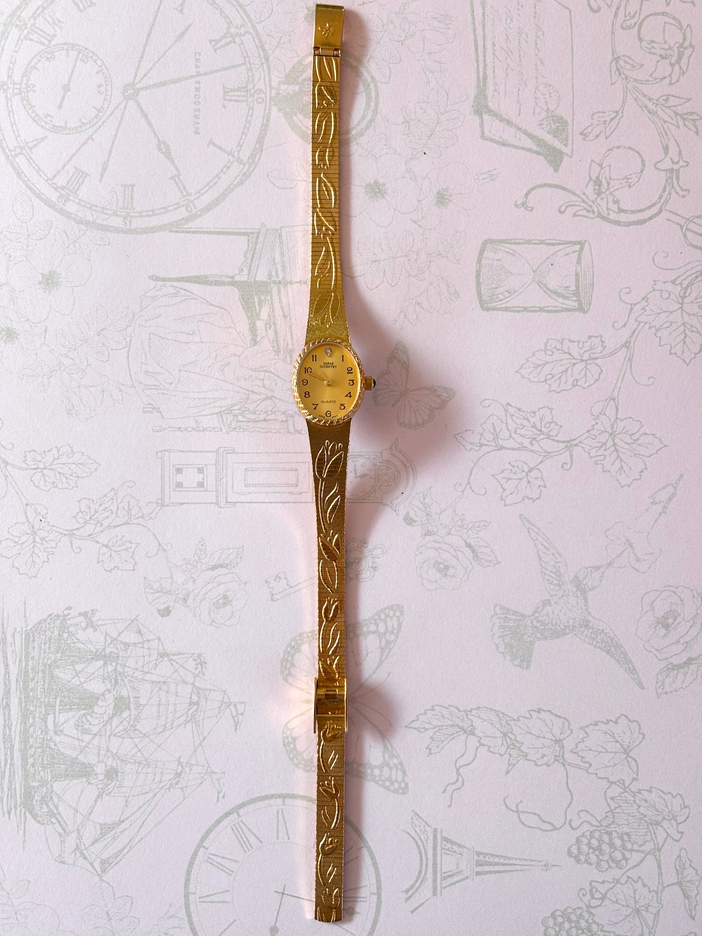 Vintage Rose Engraved Gold Toned Watch