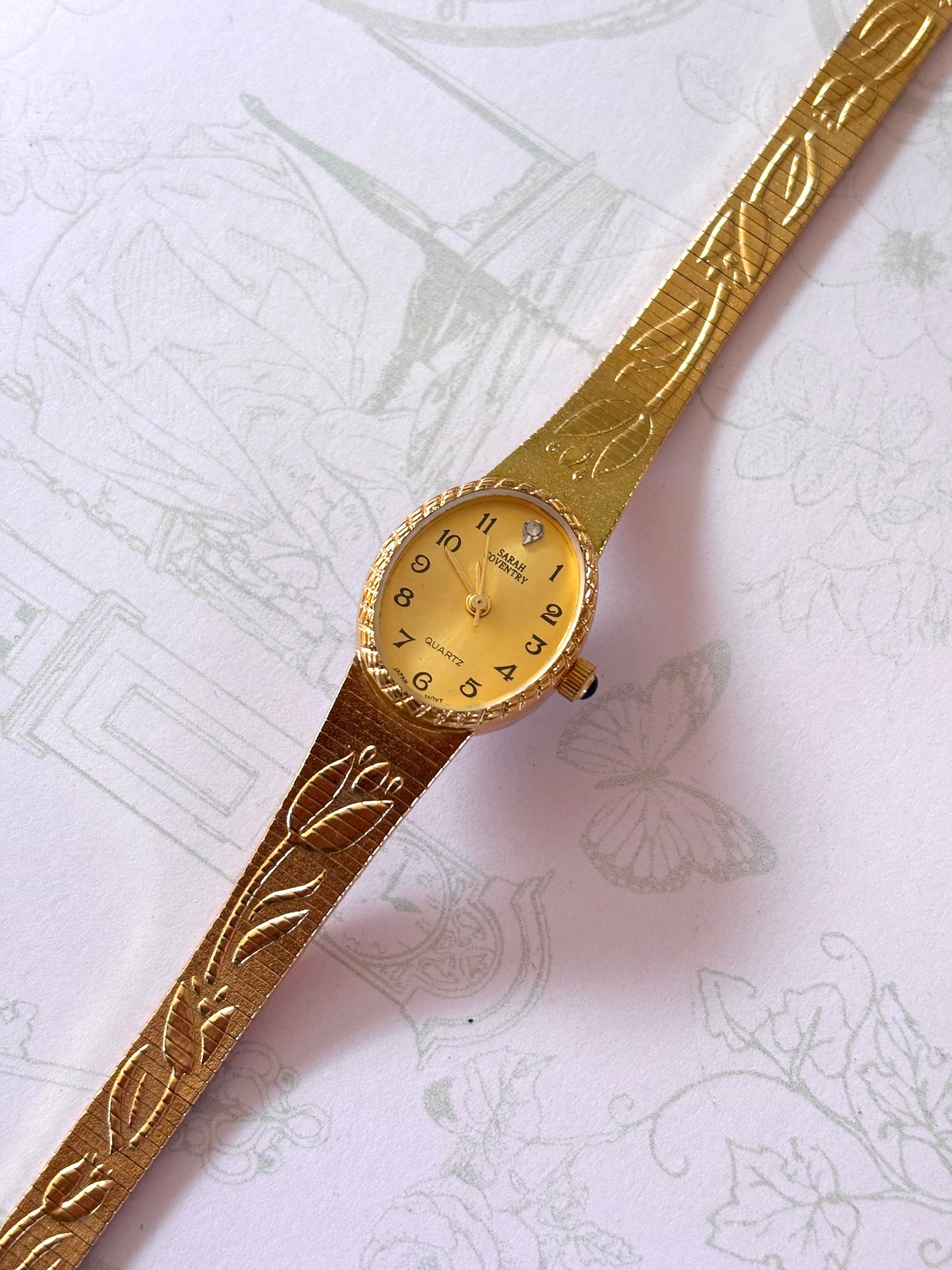 Vintage Rose Engraved Gold Toned Watch