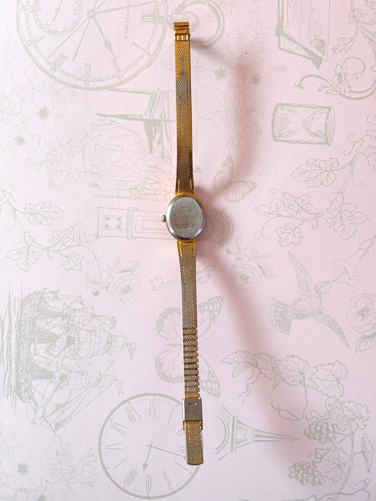 Vintage Gold Toned Floral Etched watch With Pink Hearts