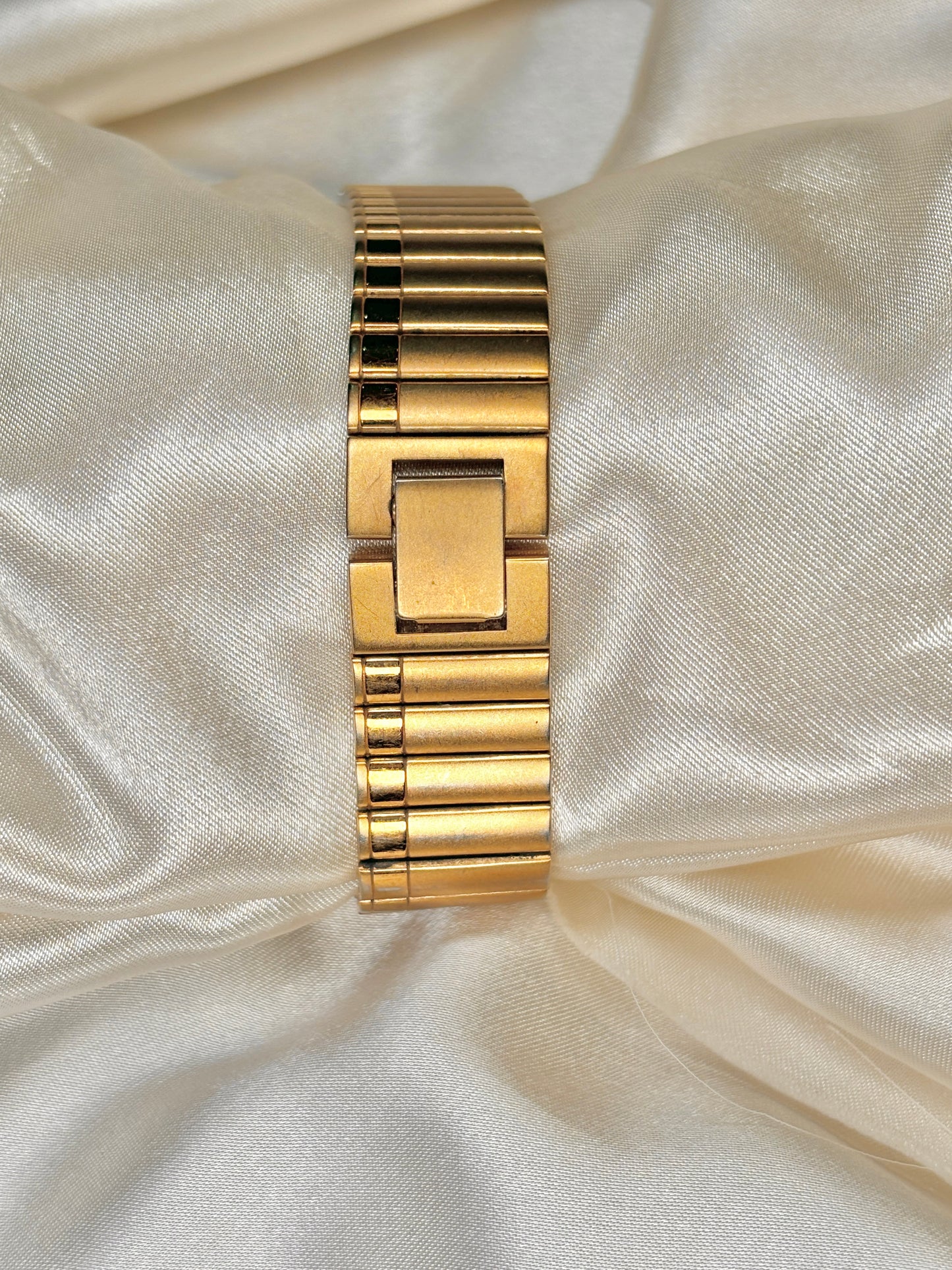 RARE Gold Tone Vintage Seiko Half Moon Watch